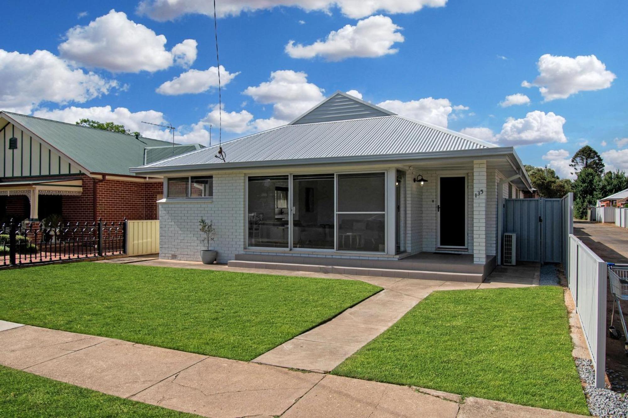 Villa Morgan Abode - Walk To Cbd, Modern Escape Wagga Wagga Exterior foto